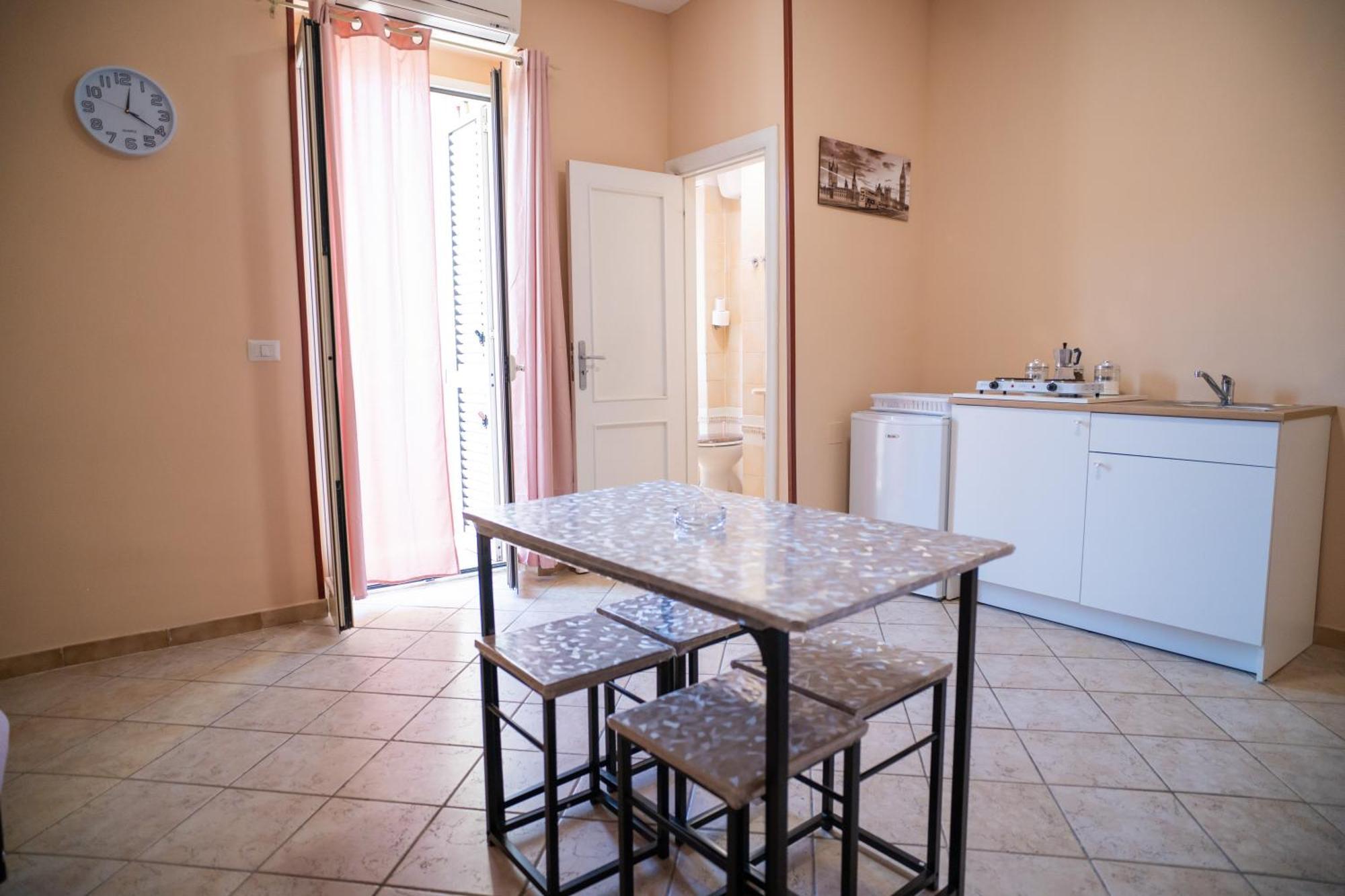 Capodichino Apartment 127-11 Neapol Zewnętrze zdjęcie
